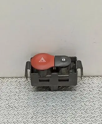 Renault Clio III Hazard light switch 88300000 88300001 88300002