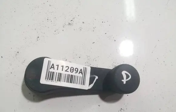 Toyota Yaris Front door window winding handle 