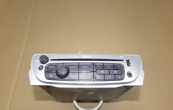 Renault Megane III Radio/CD/DVD/GPS head unit 
