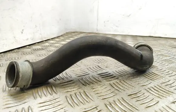 Mercedes-Benz C W204 Engine coolant pipe/hose 2045013382 ZGS001 YAP4546608