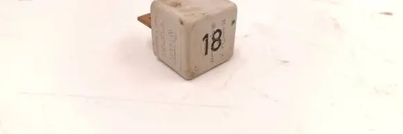 Volkswagen PASSAT B4 Other relay 191937503