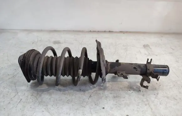 Nissan X-Trail T32 Front shock absorber with coil spring