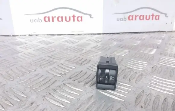 Nissan Qashqai Headlight level height control switch 4EA0D 311061