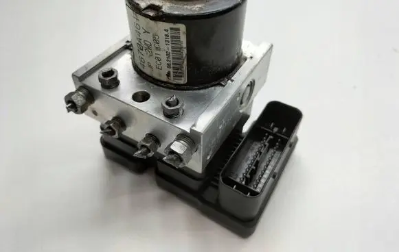 Mitsubishi Lancer X ABS Pump 4670A461 06210213184 06210955233