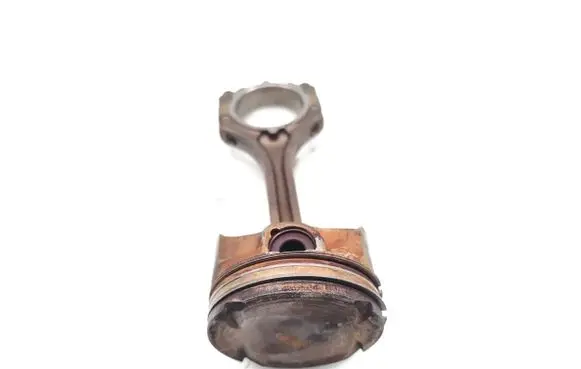KIA Sportage Piston with connecting rod G4FJ