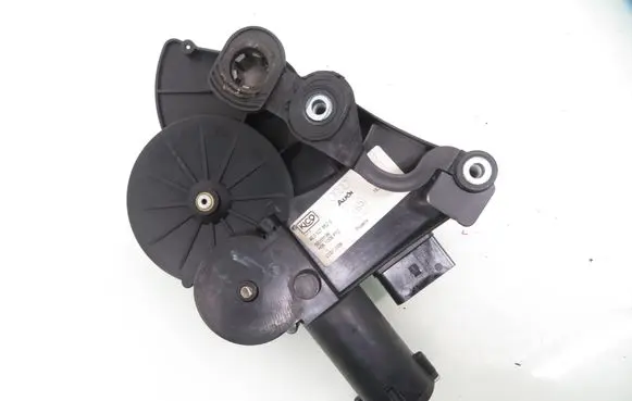 Audi A8 S8 D3 4E Tailgate/trunk/boot lift motor 4E0827852G