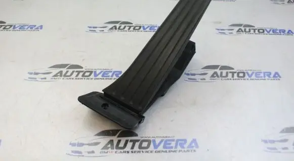 BMW 6 E63 E64 Accelerator throttle pedal 6858574