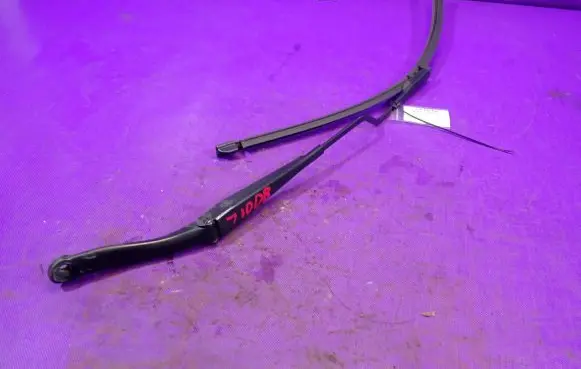 Fiat Punto (199) Front wiper blade arm 51701422