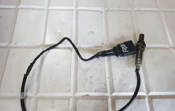 Volkswagen Fox Lambda probe sensor 5550 11U16