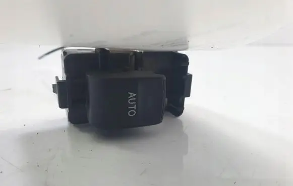 Toyota Land Cruiser (J200) Electric window control switch 192801