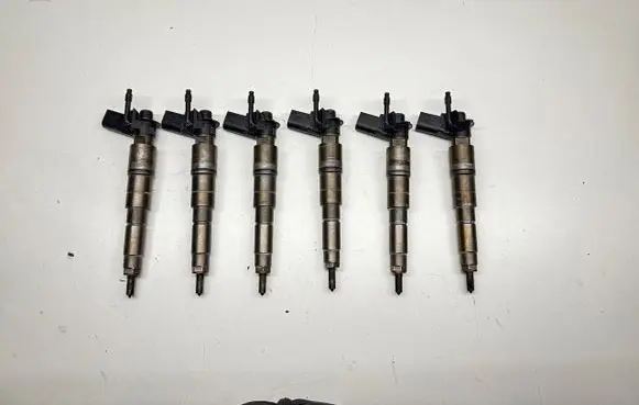 BMW 5 E60 E61 Fuel injector 7796042 0445115050 01538