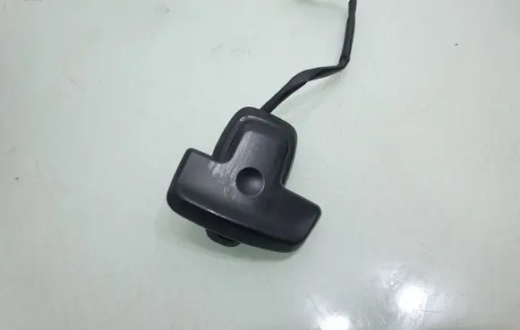 Mercedes-Benz GL X164 Steering wheel buttons/switches A2048703258