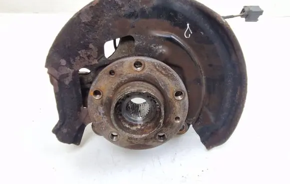 Nissan Qashqai Front wheel hub 