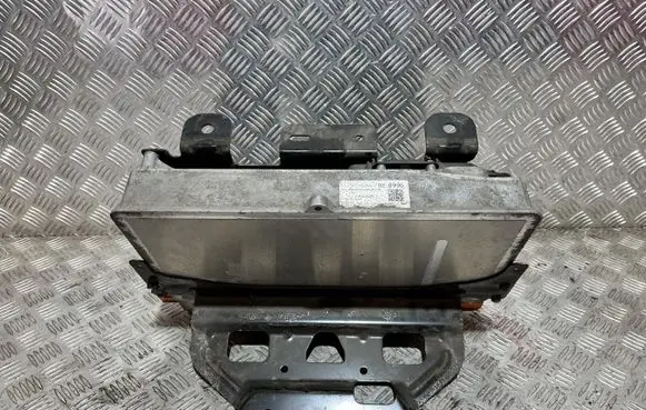 Volkswagen ID.3 Battery charger (optional) 10A915000