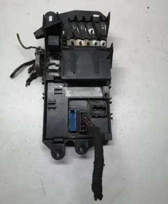 Audi A6 S6 C6 4F Fuse box set 4F0971845