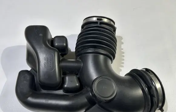 Intake resonator