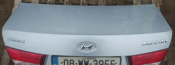 Hyundai Sonata Truck tailgate 