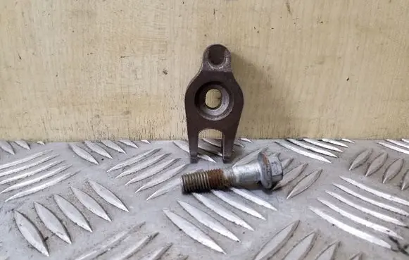 Ford Focus Fuel Injector clamp holder
