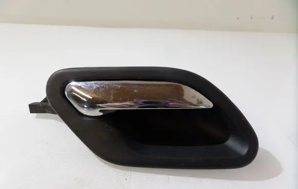 BMW 5 E39 Front door interior handle 8226050