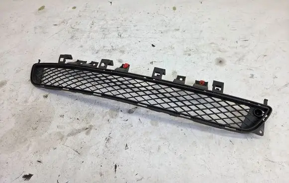 Opel Insignia A Front bumper lower grill 23163384