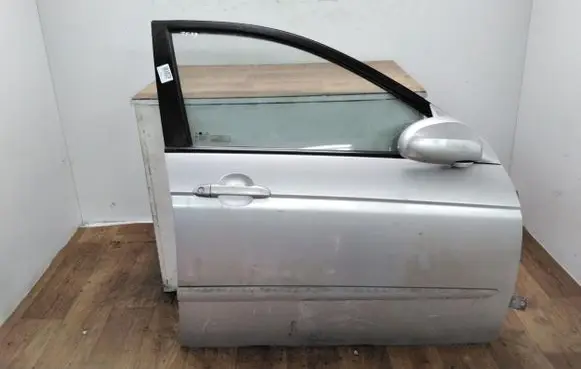 KIA Sportage Front door