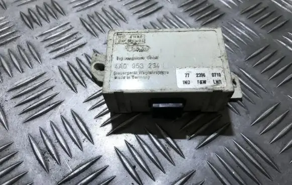 Audi A4 S4 B5 8D Immobilizer control unit/module 4a0953234 7723960710