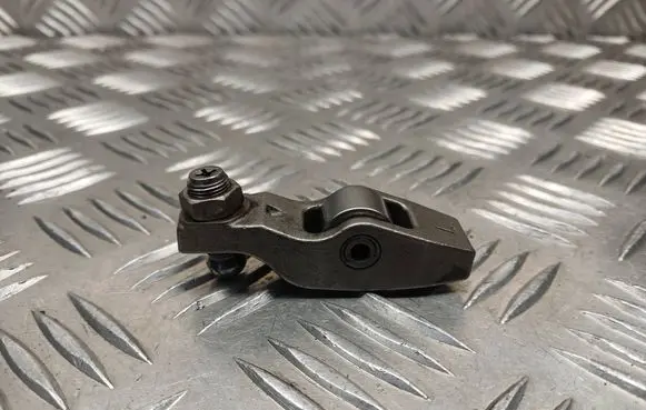 Mitsubishi Pajero Valve rocker arm 