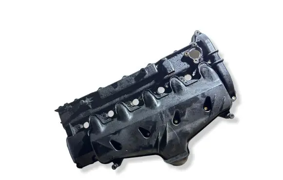 Volvo V70 Rocker cam cover 08675978