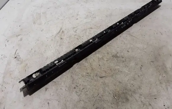 Volvo XC90 Sill supporting ledge 32216525