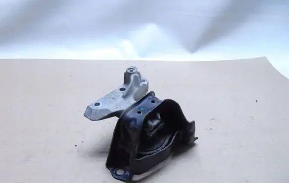 Nissan Note (E12) Engine mount vacuum valve brak