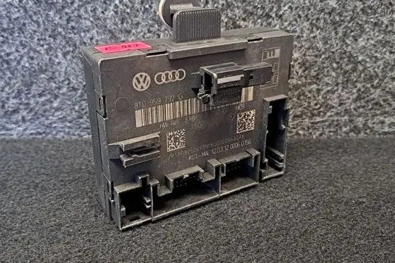 Audi A5 8T 8F Door control unit/module 8T0959792G