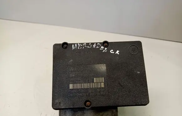 Mercedes-Benz C W203 ABS Pump A2095452532