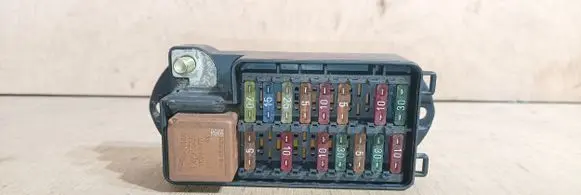 Jaguar XJ X308 Fuse module LNC2800AC 2800AC 518204011