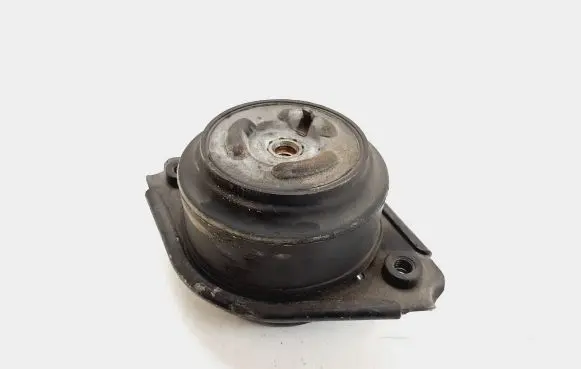 Mercedes-Benz GL X164 Engine mount bracket A2512404717