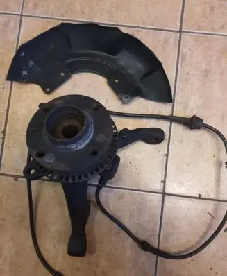 Volkswagen Golf III Front wheel hub spindle knuckle 3576c