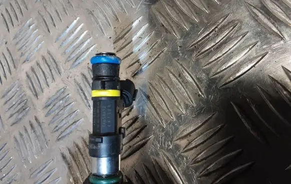 Mitsubishi Outlander Fuel injector 1465A412