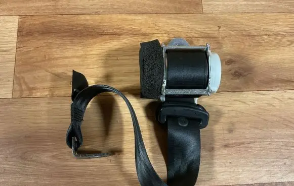 Ford Mondeo MK IV Rear seatbelt 9G9N611B69DAW 34072415