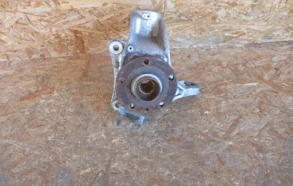 Volkswagen PASSAT B7 Front wheel hub spindle knuckle 3C0407257F