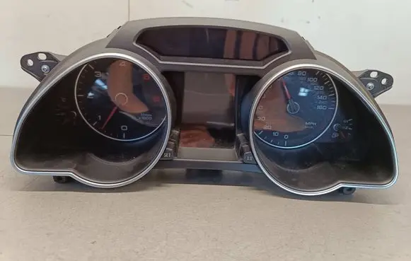 Audi A5 Sportback 8TA Speedometer (instrument cluster) 8T0920984K