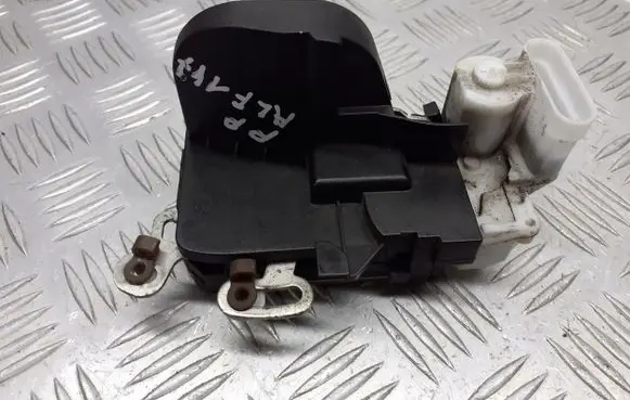 Alfa Romeo 147 Front door lock