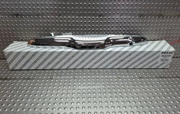 Fiat 500 Trunk door license plate light bar S26337898 0735516207