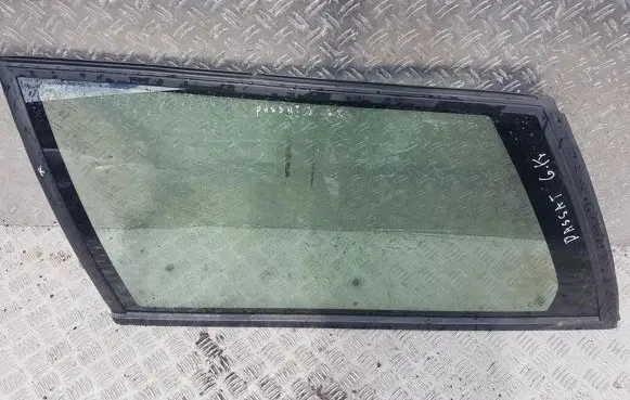 Volkswagen PASSAT B3 Rear side window