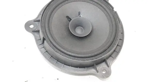 Nissan Leaf II (ZE1) Rear door speaker 28156BR00A