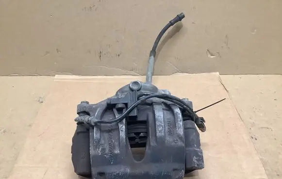 Mercedes-Benz E W211 Front brake caliper Z06028295RE