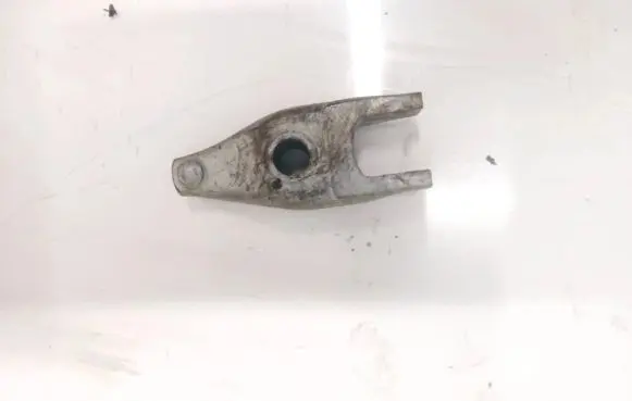 Opel Insignia A Fuel Injector clamp holder