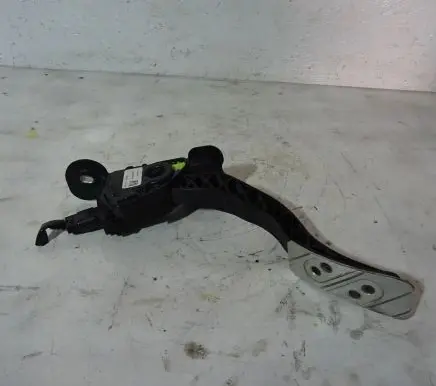 Mazda 6 Accelerator throttle pedal GS1E-41600