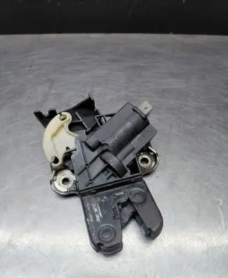 Audi A5 8T 8F Tailgate/trunk/boot lock/catch/latch 4F5827505D