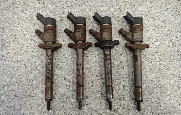 Suzuki SX4 Fuel injector 0445110239