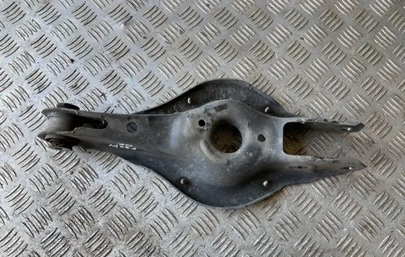 BMW 4 F32 F33 Rear upper control arm/wishbone 6792541
