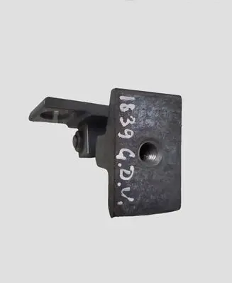 BMW X5 E70 Rear door upper hinge 7160824